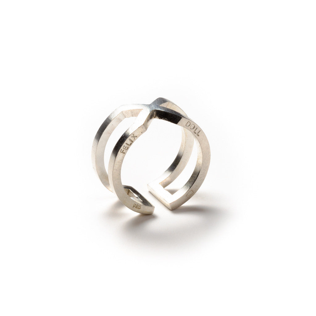 B 226 - Round X Ring - Silver