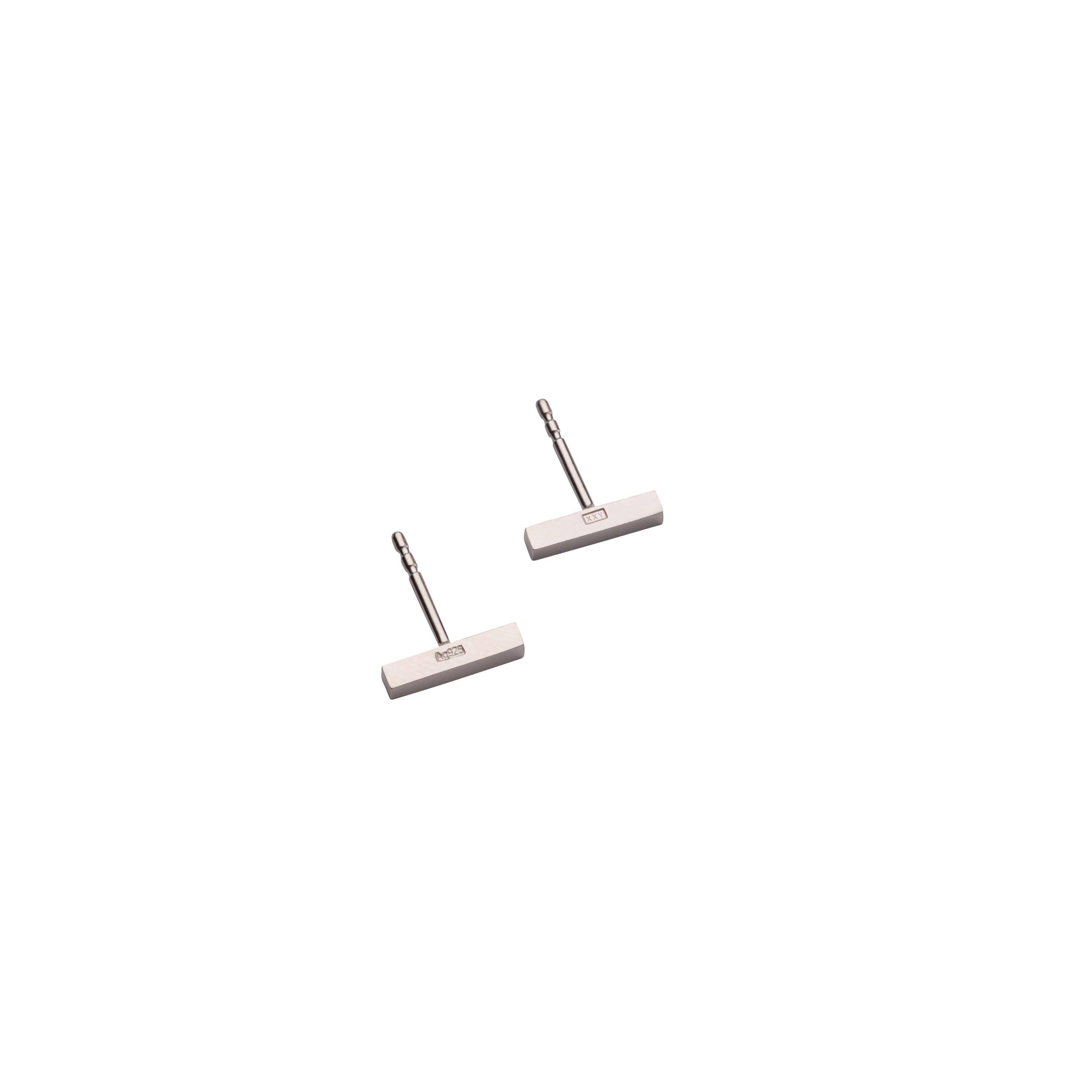 F 651 - Short Line Studs