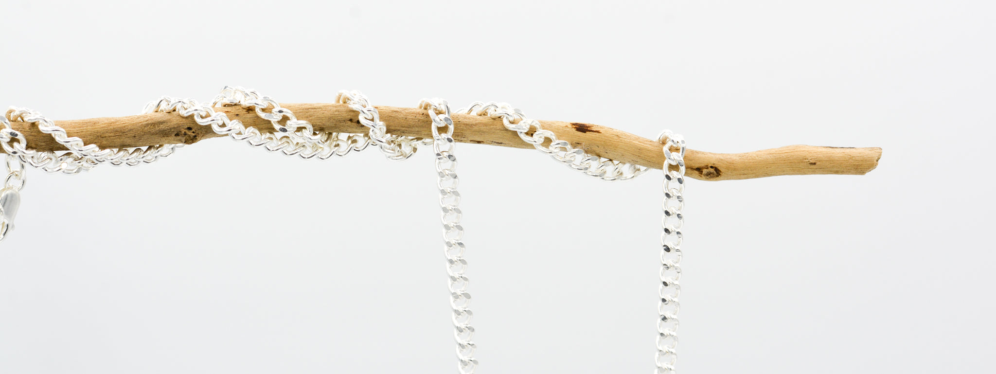 Curb chain